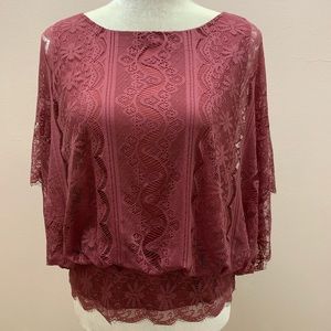 Pink Cha Cha Vente Lace Top Size Small